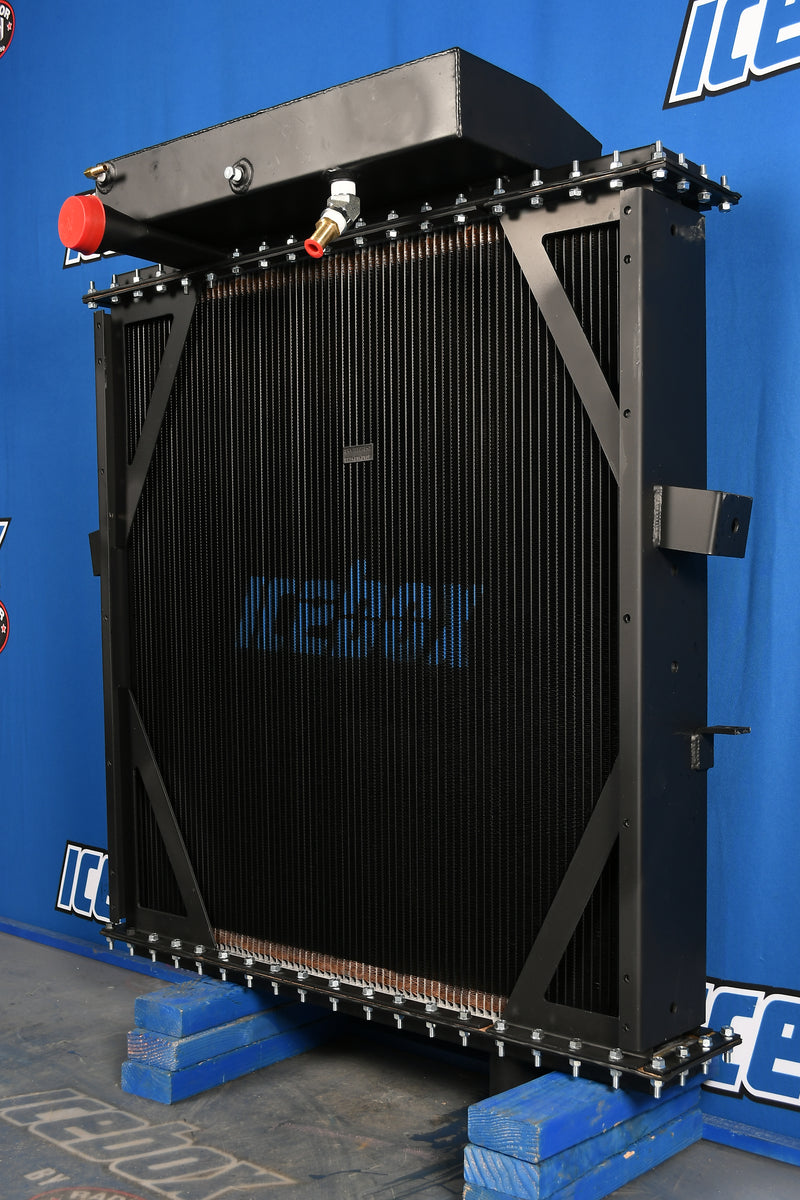 Load image into Gallery viewer, Peterbilt Radiator # 606082
