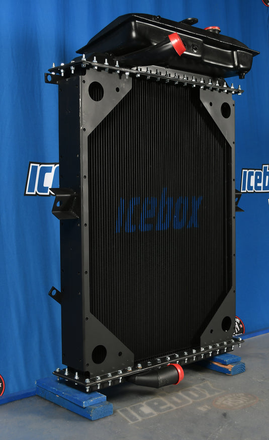 Kenworth T-600 / T-800 Radiator