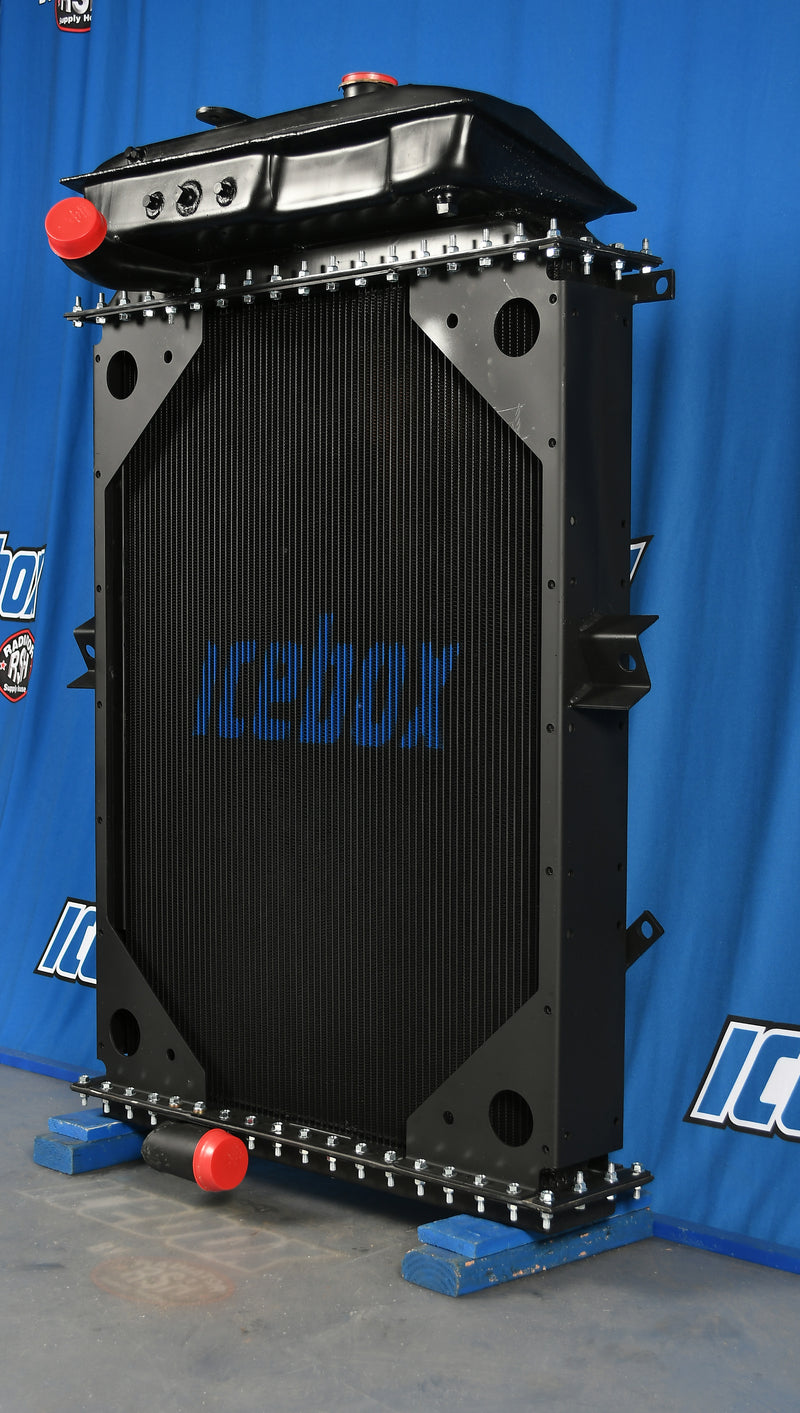 Load image into Gallery viewer, Kenworth T-600 / T-800 Radiator # 604092
