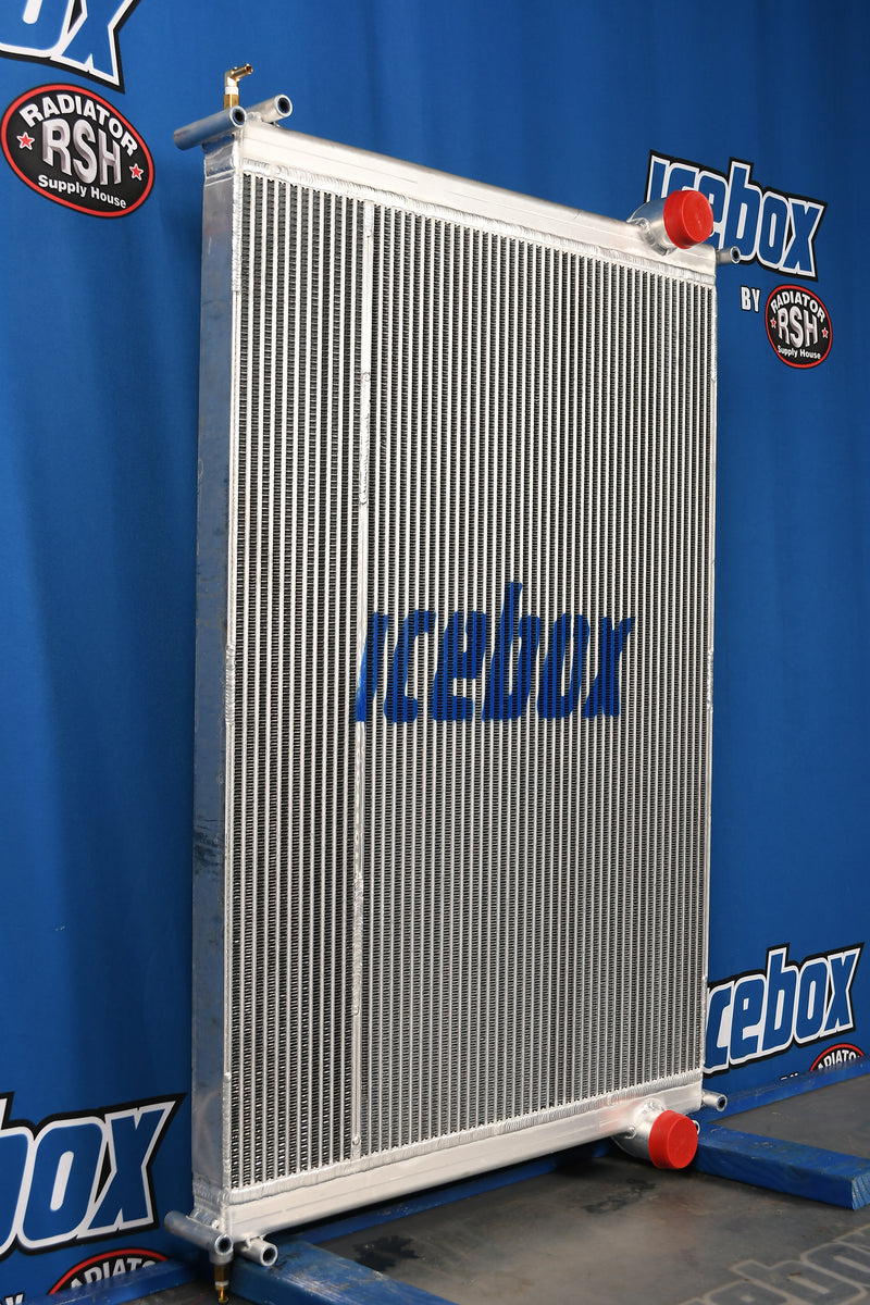 Load image into Gallery viewer, Freightliner Radiator # 601182

