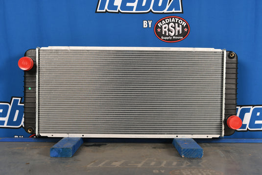 Peterbilt 330, 335, 340 Series T300 Radiator