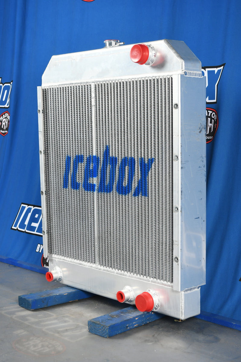 Load image into Gallery viewer, New Holland Bale Wagon Radiator # 910006
