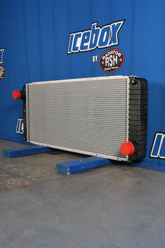 Peterbilt 330, 335, 340 Series T300 Radiator