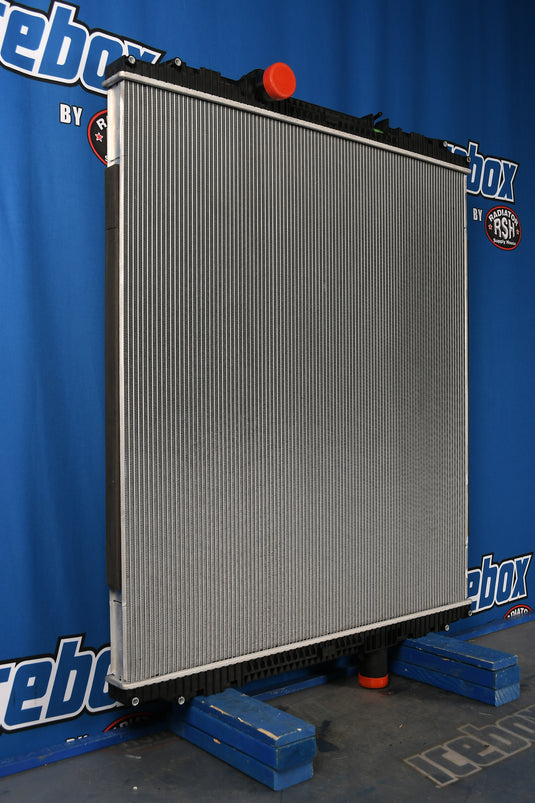 Pb520 Radiator Peterbilt 388 / 389 - W900B Radiator # 606060 – Radiator Supply House