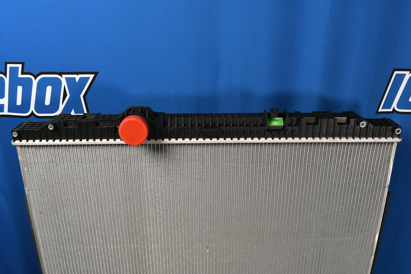 Load image into Gallery viewer, Peterbilt 388 / 389 - W900B Radiator # 606060
