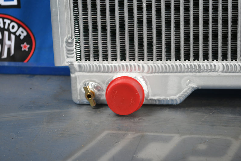 Load image into Gallery viewer, John Deere 544B Radiator # 870213
