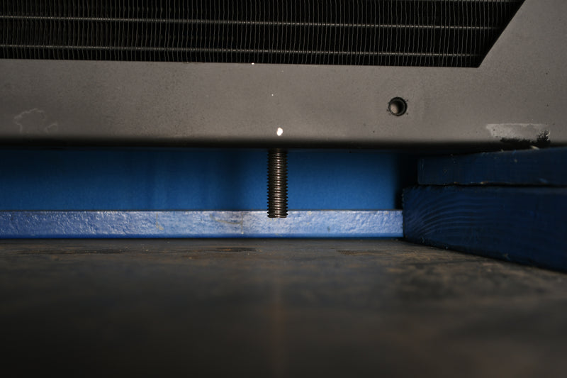 Load image into Gallery viewer, Thomas bus Radiator # 740022
