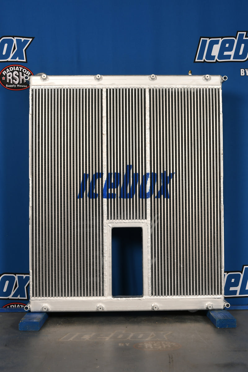 Load image into Gallery viewer, Freightliner Radiator # 601184
