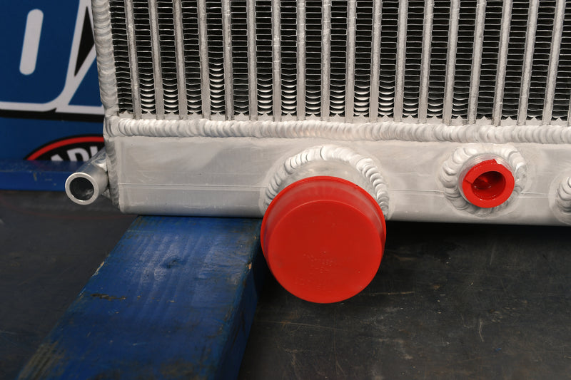Load image into Gallery viewer, Freightliner Radiator # 601184
