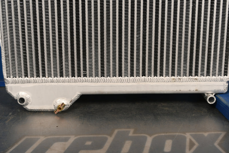 Load image into Gallery viewer, Case MX100, MX110, MX120, MX135 Radiator # 845264
