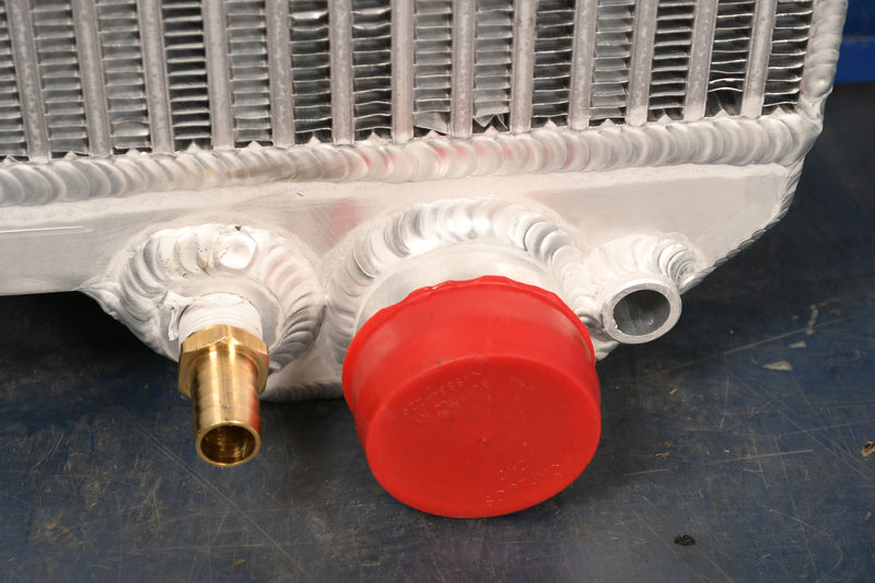 Load image into Gallery viewer, Case MX100, MX110, MX120, MX135 Radiator # 845264
