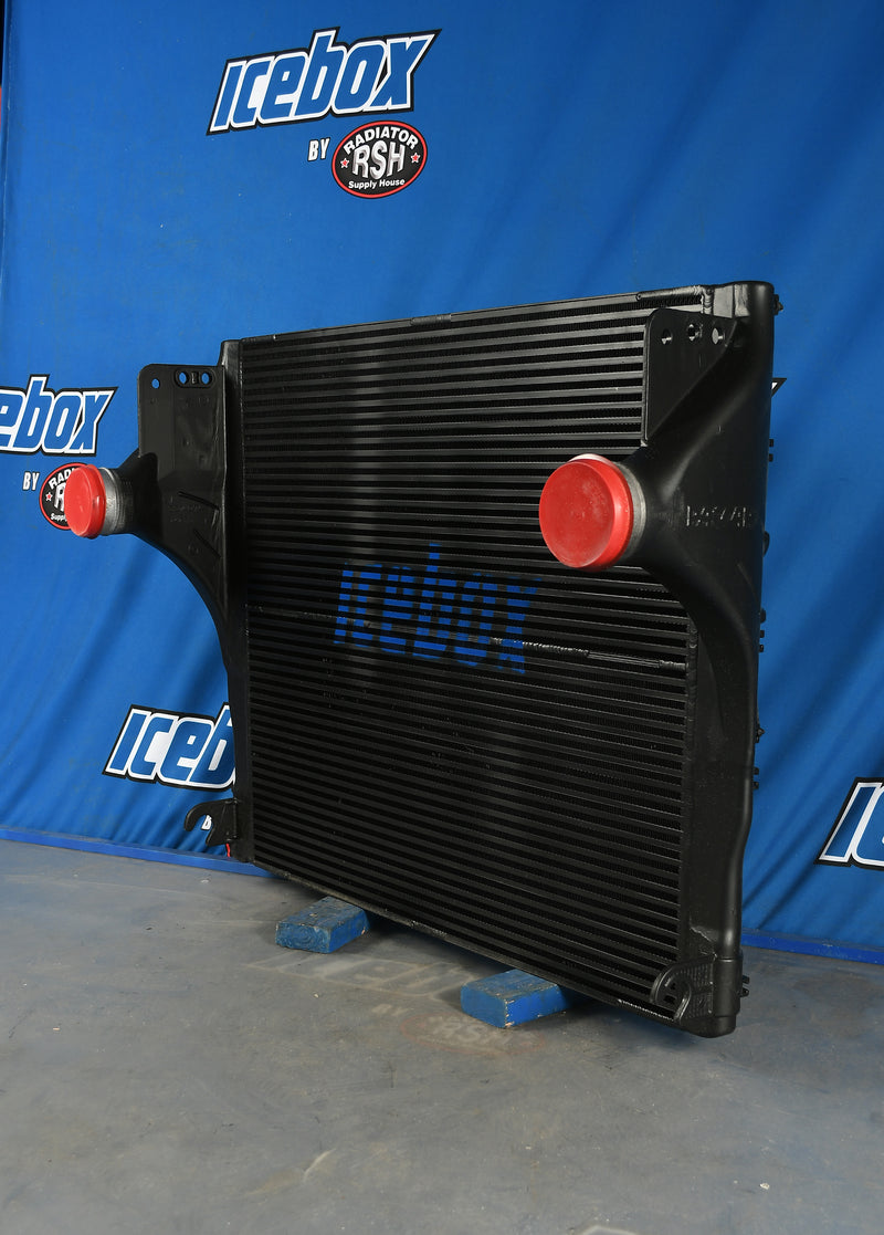 Load image into Gallery viewer, Peterbilt 388, 389, W900B Charge Air Cooler # 606424
