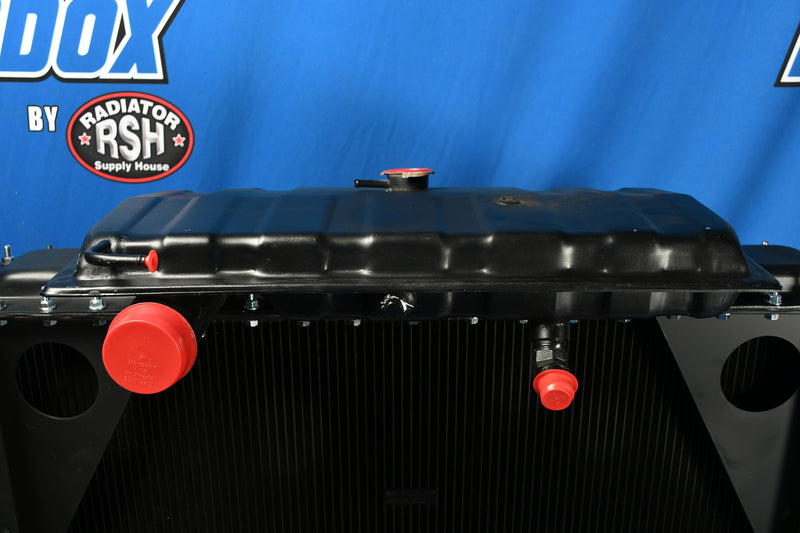 Load image into Gallery viewer, Peterbilt Radiator # 606034

