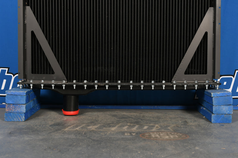 Load image into Gallery viewer, Peterbilt Radiator # 606090
