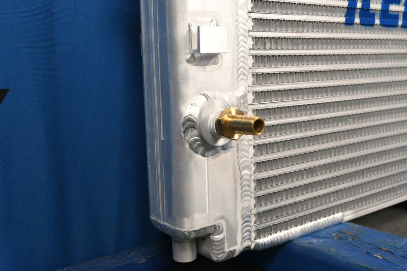 Load image into Gallery viewer, Hyster H60XT Radiator # 940247
