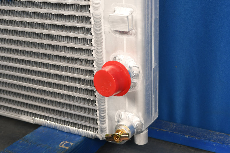 Load image into Gallery viewer, Hyster H60XT Radiator # 940247
