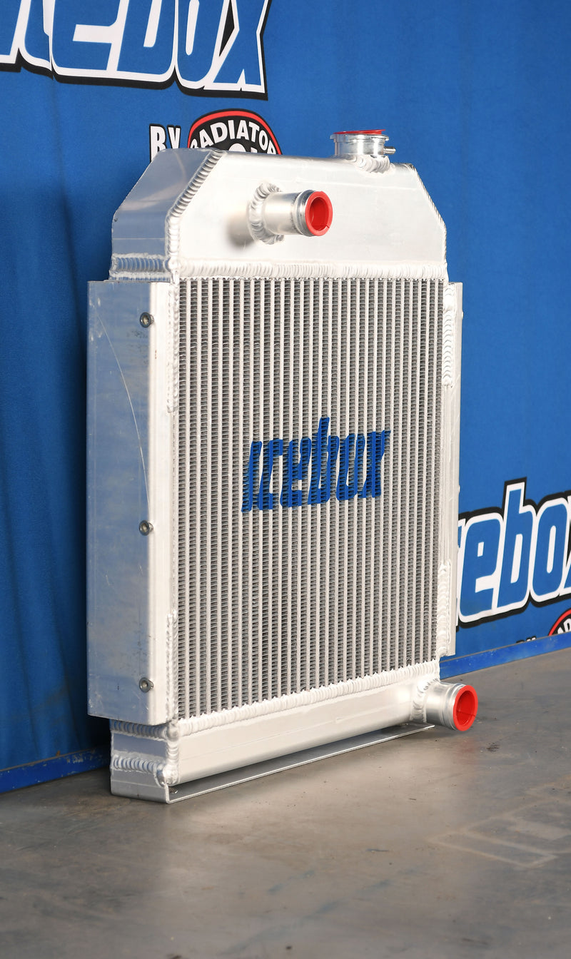 Load image into Gallery viewer, Ford 5030 Radiator # 910049
