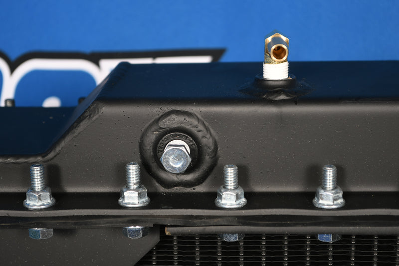 Load image into Gallery viewer, Western Star Radiator # 608034
