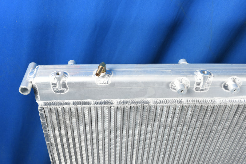 Load image into Gallery viewer, Freightliner Radiator # 601221
