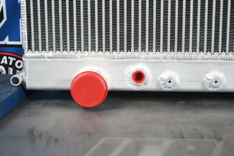 Load image into Gallery viewer, Freightliner Radiator # 601221
