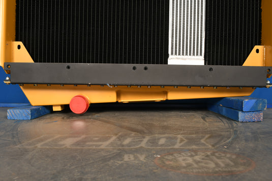 Caterpillar D6H Radiator