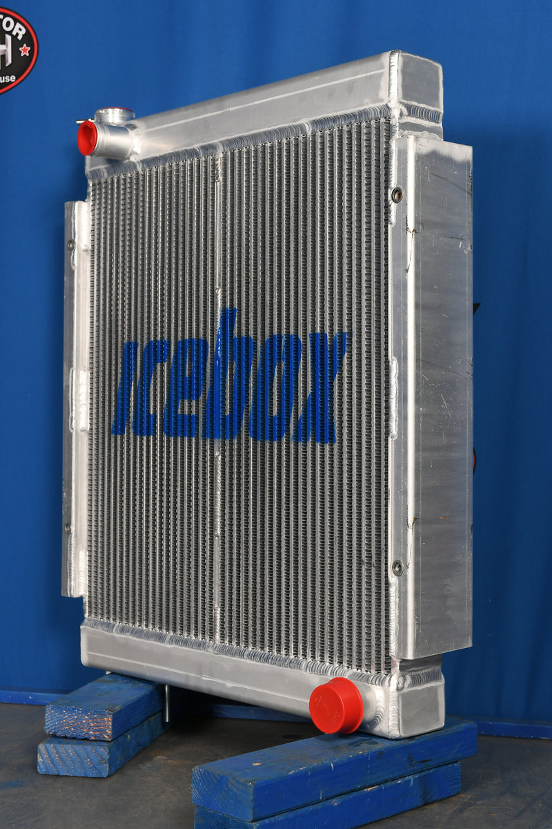 Load image into Gallery viewer, JLG Radiator # 890303
