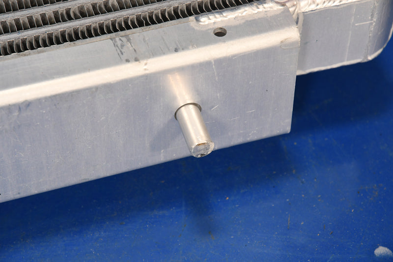 Load image into Gallery viewer, Hyster S40XM, S45XM, S50SM, S55XMS Radiator # 940252
