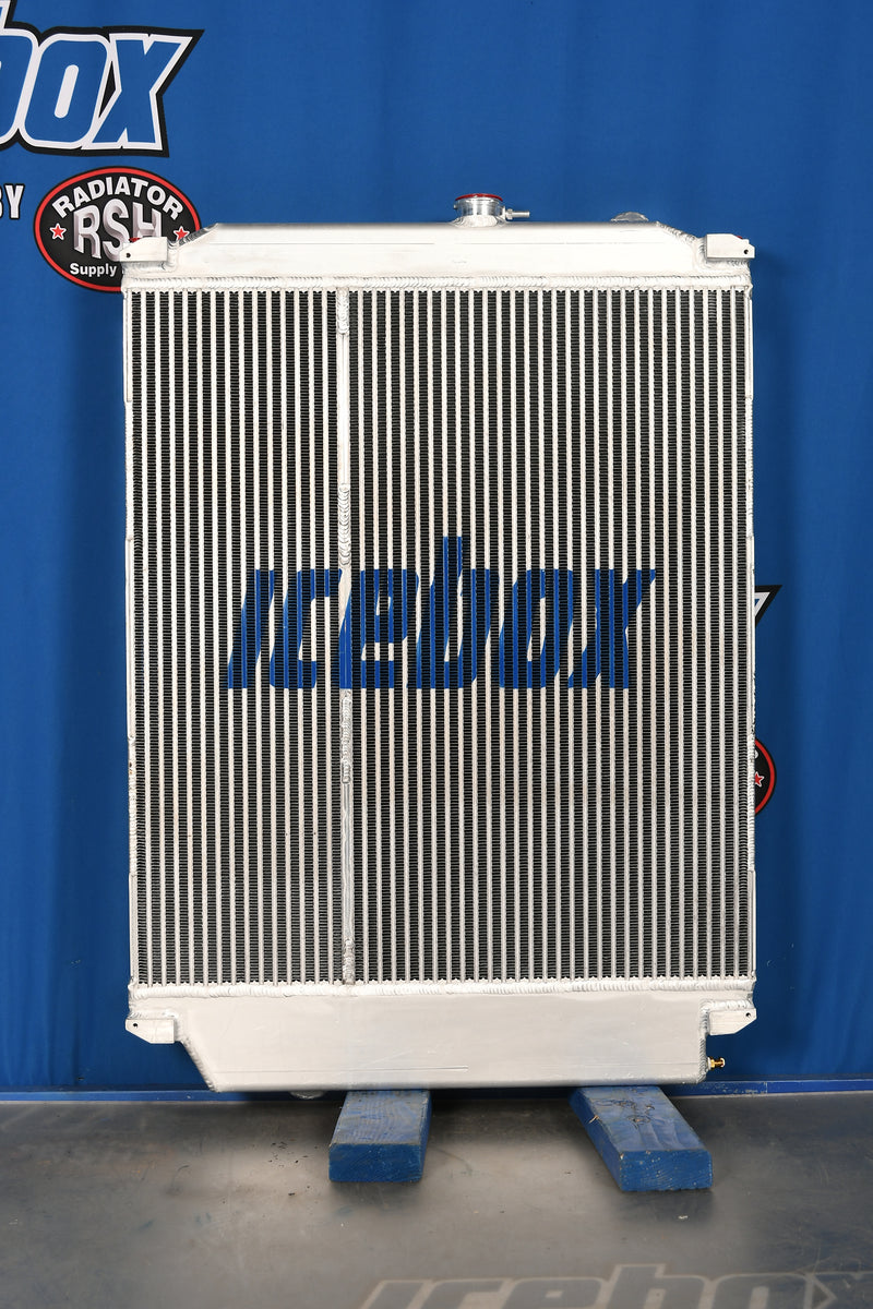 Load image into Gallery viewer, Ford C, CF7000, 8000 Radiator # 600183
