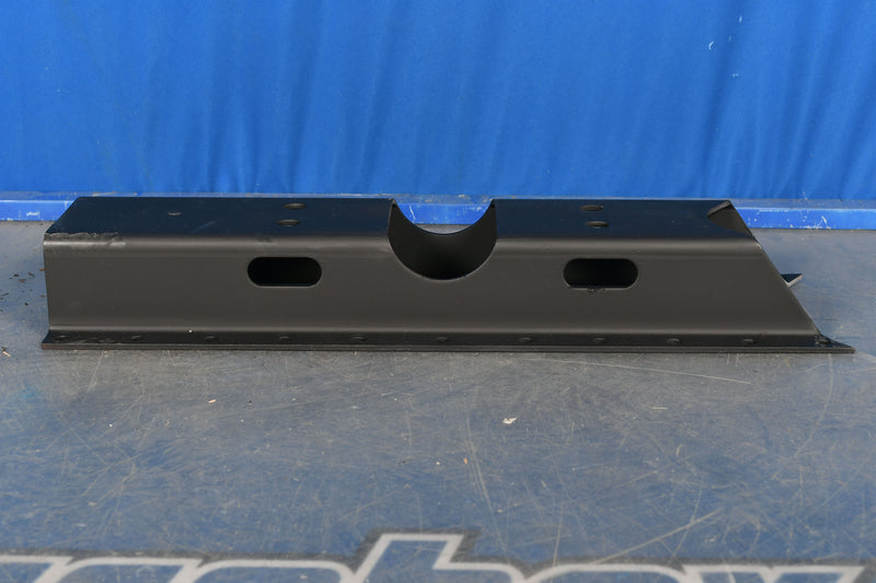 Load image into Gallery viewer, Peterbilt Bottom Bracket # 606255
