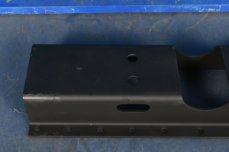 Load image into Gallery viewer, Peterbilt Bottom Bracket # 606255
