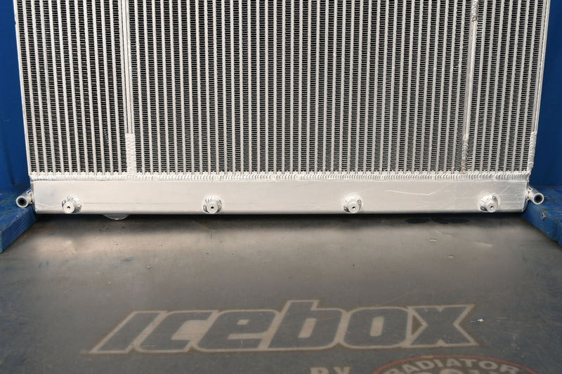 Load image into Gallery viewer, Freightliner Cascadia Radiator # 601515
