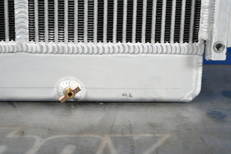 Load image into Gallery viewer, Caterpillar E120B Radiator # 850482
