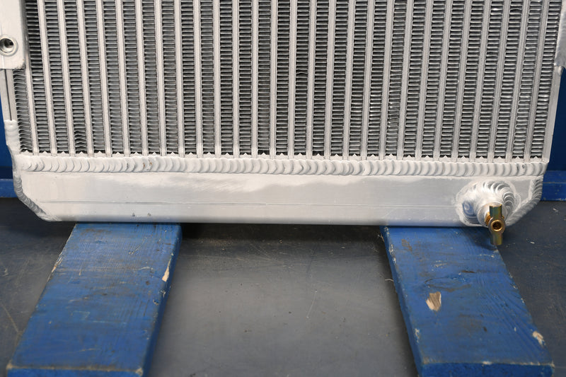 Load image into Gallery viewer, Komatsu PC40-7 Radiator # 930045
