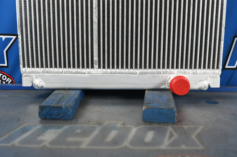Load image into Gallery viewer, Kubota Radiator # 820148
