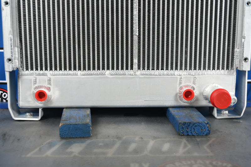Load image into Gallery viewer, Caterpillar IT-18 / 924F Radiator # 850641
