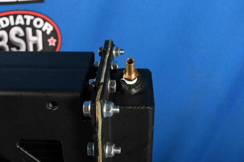 Load image into Gallery viewer, International Radiator # 603085
