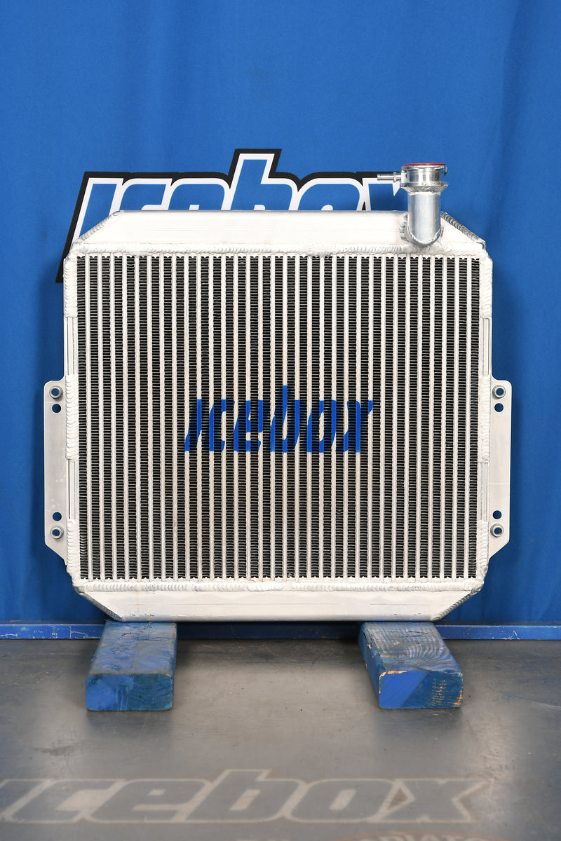 Load image into Gallery viewer, Toyota 403FG20 Radiator # 940261
