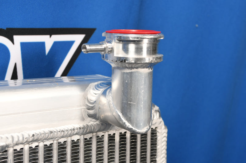 Load image into Gallery viewer, Toyota 403FG20 Radiator # 940261
