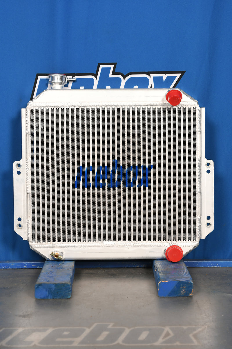 Load image into Gallery viewer, Toyota 403FG20 Radiator # 940261
