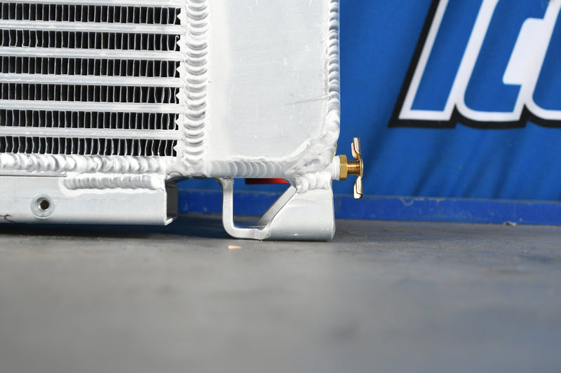 Load image into Gallery viewer, Caterpillar TH83 / TH63 Telehandler Radiator # 850310
