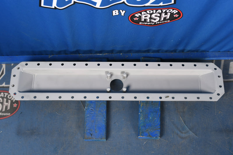 Load image into Gallery viewer, Freightliner Bottom Tank # 601470
