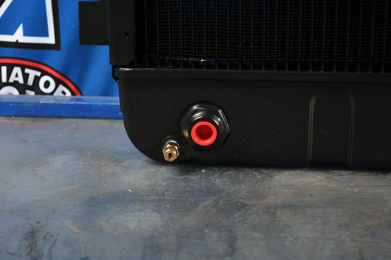 Load image into Gallery viewer, Hyster H135XL, H155XL Radiator # 940193
