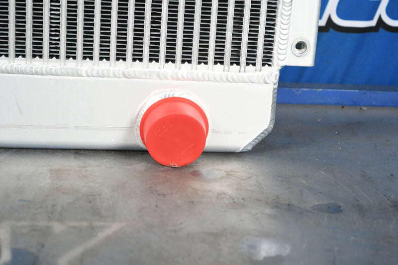 Load image into Gallery viewer, Caterpillar 322C Radiator # 850346
