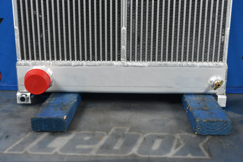 Load image into Gallery viewer, Newmar Radiator # 720014

