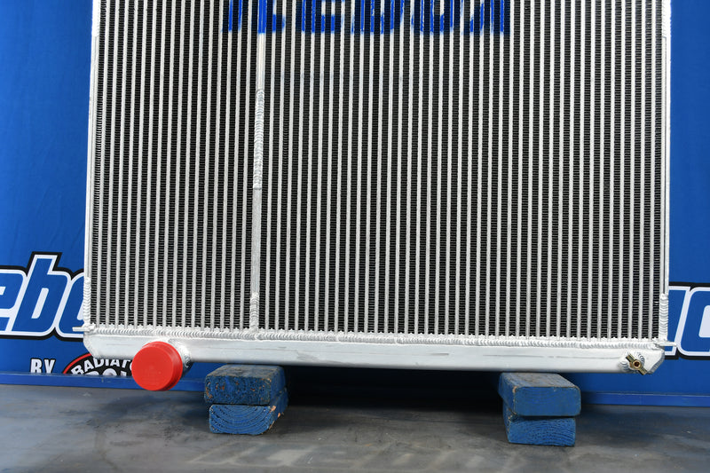 Load image into Gallery viewer, Western Star Radiator # 608015
