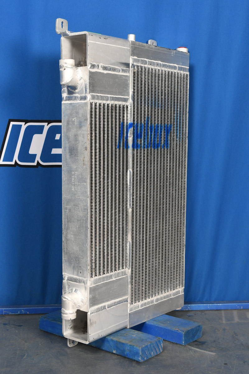 Load image into Gallery viewer, Caterpillar IT928G, 924G, 924GZ, 928G Oil Cooler # 850356
