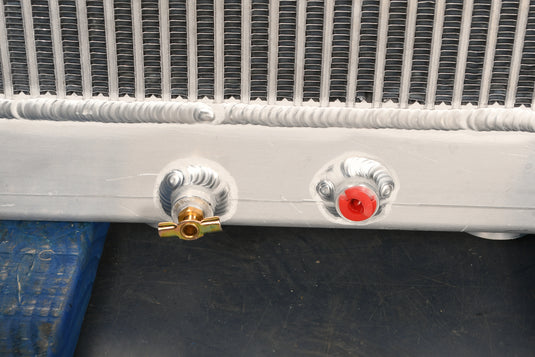 Caterpillar 320E Radiator