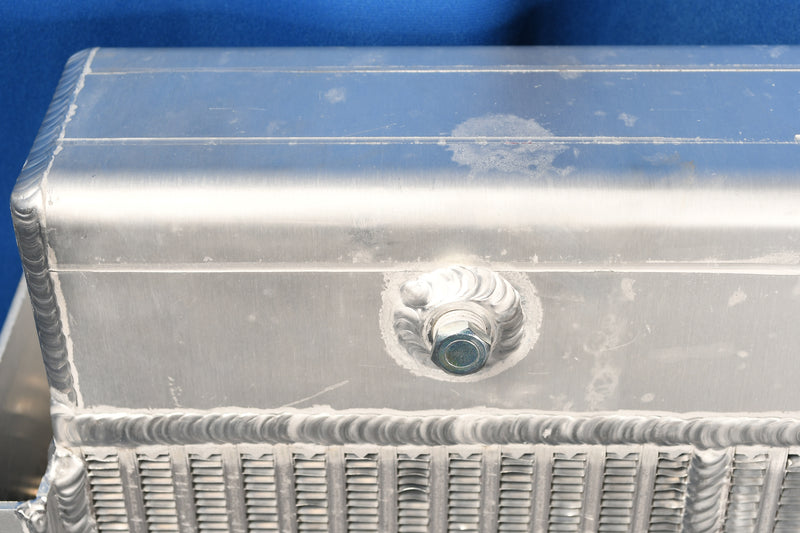 Load image into Gallery viewer, Volvo DB138 Radiator # 890544
