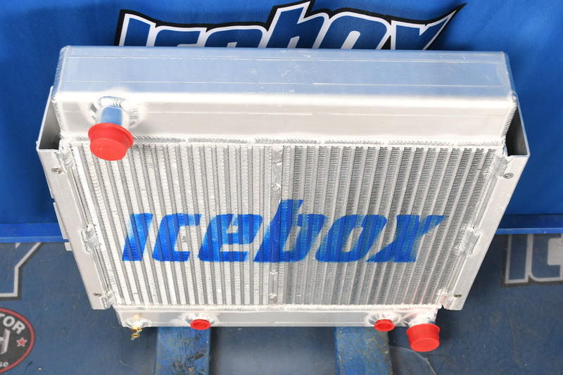 Load image into Gallery viewer, Hyster Radiator # 940170

