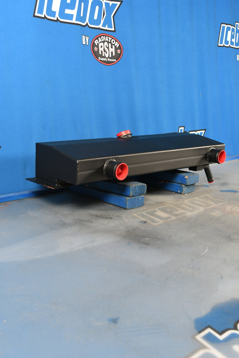 Load image into Gallery viewer, Freightliner Top Tank # 601257
